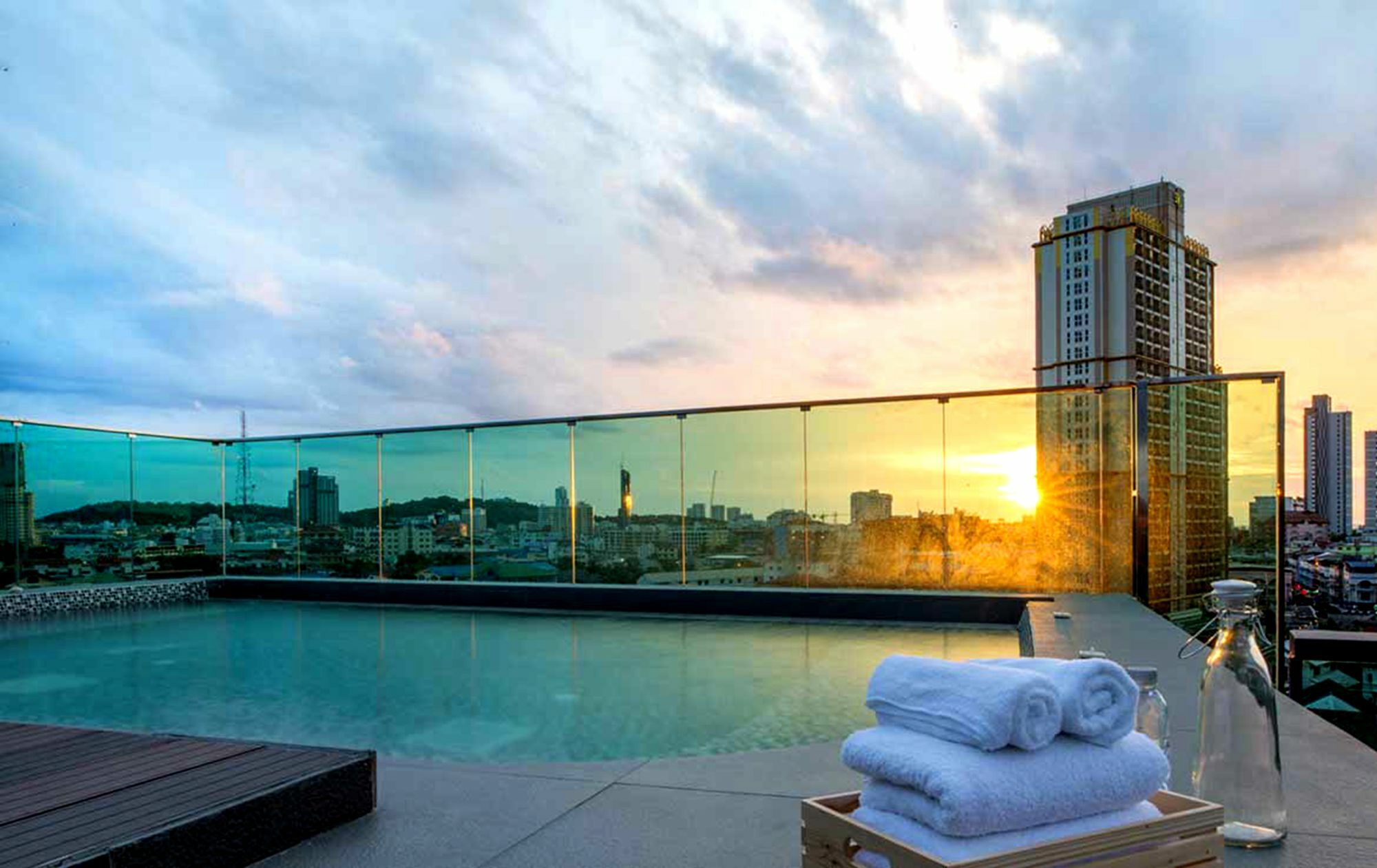 Urban Attitude Apartment Pattaya Exterior foto