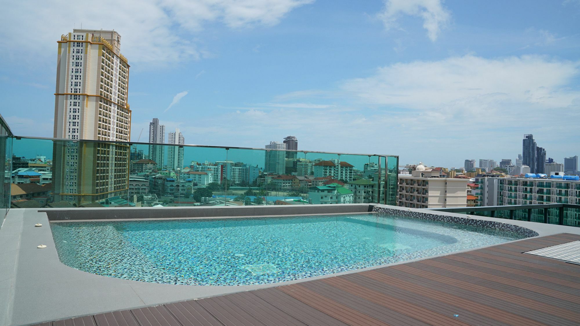 Urban Attitude Apartment Pattaya Exterior foto
