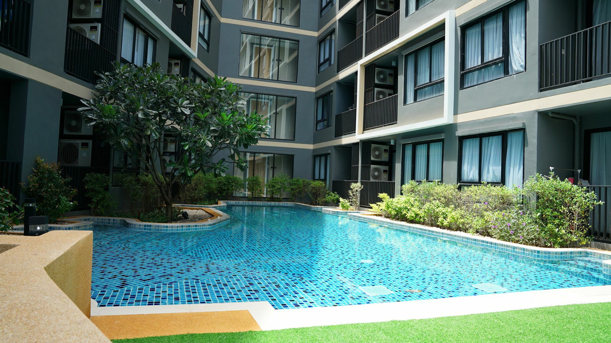 Urban Attitude Apartment Pattaya Exterior foto